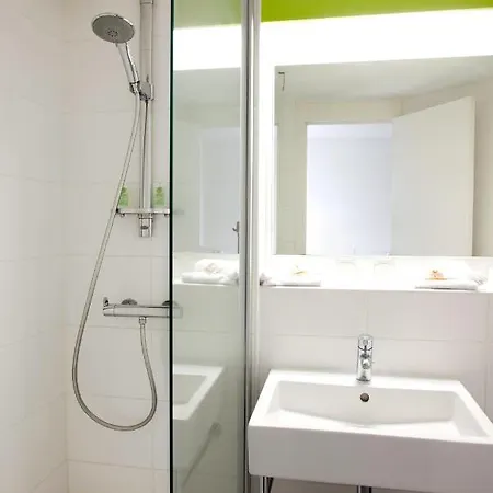Sure By Western Bordeaux Aeroport Готель 3*