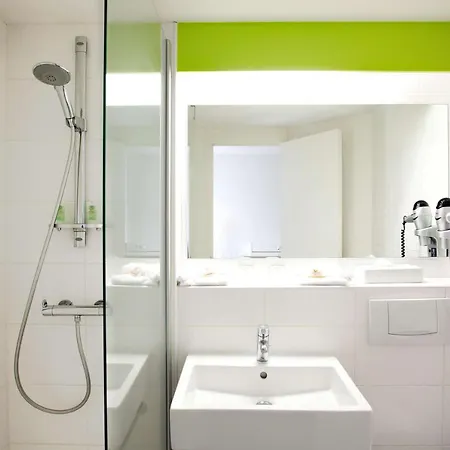 Sure By Western Aéroport Hotel